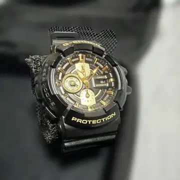 CASIO G-SHOCK 블랙/골드