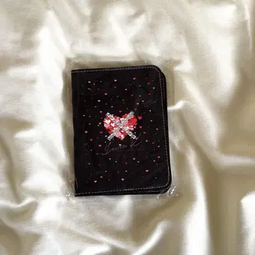 2PM JUN.K 준케이 여권 케이스