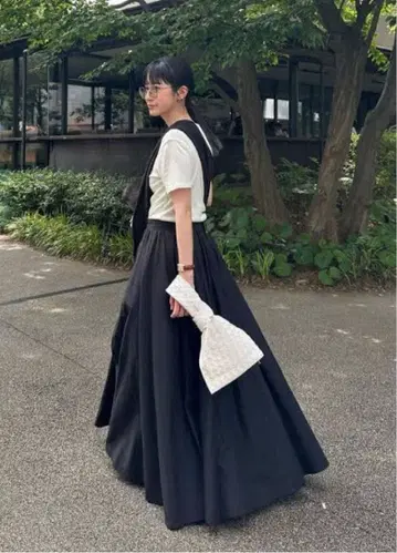 CLANE VOLUME MAXI SKIRT