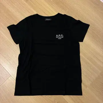 A.P.C. 블랙 티셔츠 S 사이즈