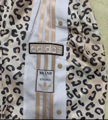 adidas 레오파드 무늬 팬츠 M 사이즈