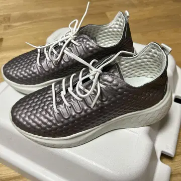 ECCO 실버 스니커즈