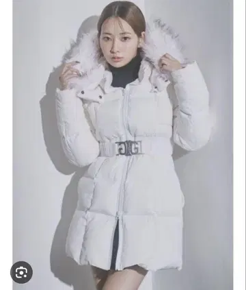 GYDA 화이트 롱 다운 코트