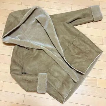 kbf 리버서블 무스탕 보아 자켓