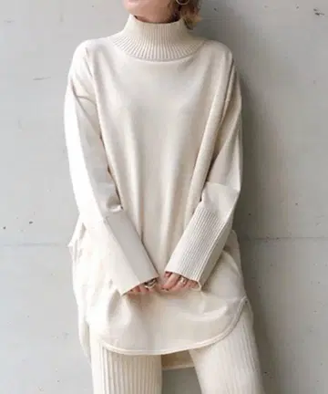[ 새상품 ] DouDou 하이넥 튜닉