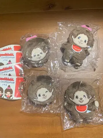 몽치치 인형 배지 가챠가챠