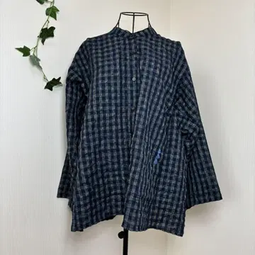 As konw as corail 자수 체크 밴드 카라 셔츠