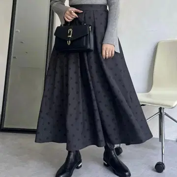 prose verse 턱 플레어 스커트 새상품