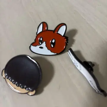 요루시카 굿즈 배치 3개