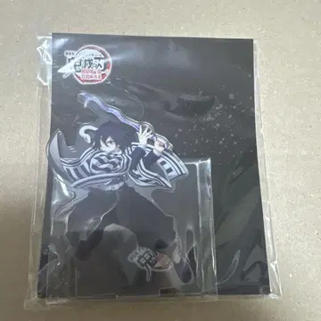 귀멸의 칼날 무한성편 제1장 이구로 오바나이 아크릴 스탠드