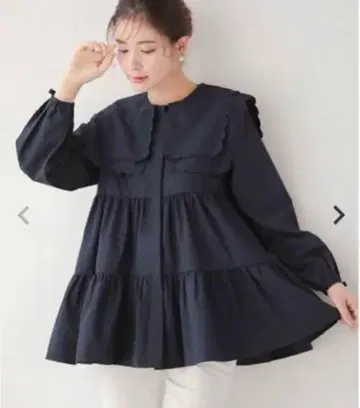 더블 스캘럽 칼라 티어드 블라우스