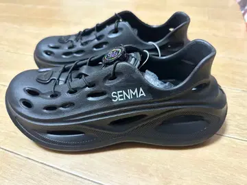 SENMA 블랙 메쉬 스포츠 샌들