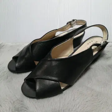 새상품급 Margaret Howell idea 블랙 샌들 23