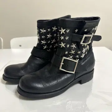 [ Jimmychoo ] 지미추 별 모양 스터드 장식 가죽 엔지니어 부츠