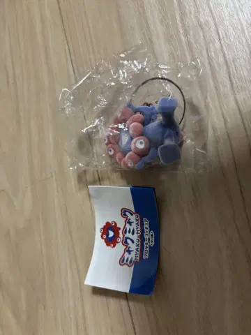 미야쿠미야쿠 가챠 플로키 피규어