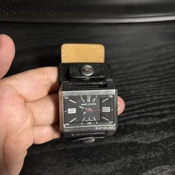 RIP CURL 아날로그 손목시계 블랙