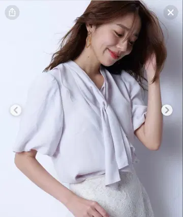 저스길리티 사이드 프릴 보타이 블라우스 핑크 2 새상품급