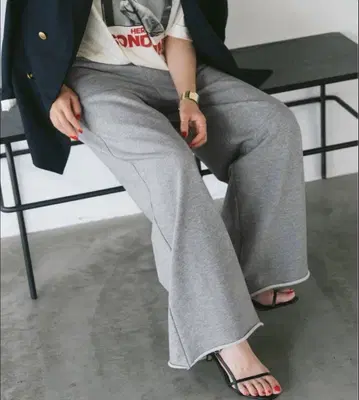 Spick and Span 맨투맨 루즈 팬츠