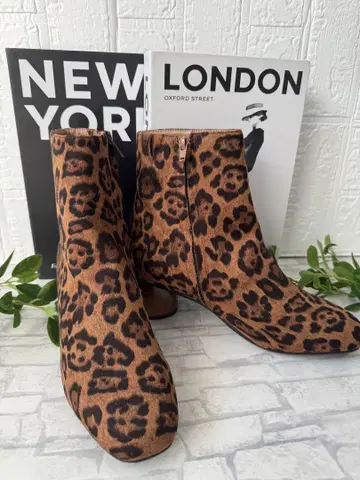 새상품 레오파드 무늬 245 부츠 로페피크닉