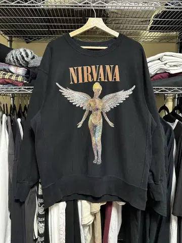 [ 즉시 발송 ] 닐바나 NIRVANA 맨투맨 L 상당 블랙
