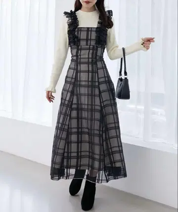 MAJESTIC LEGON 숄더 프릴 도킹 원피스
