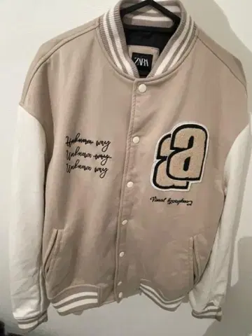 ZARA 베이지 화이트 바시티 자켓 M