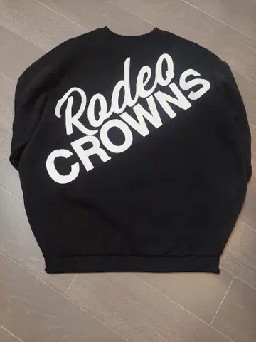 Rodeo Crowns 블랙 트레이닝복