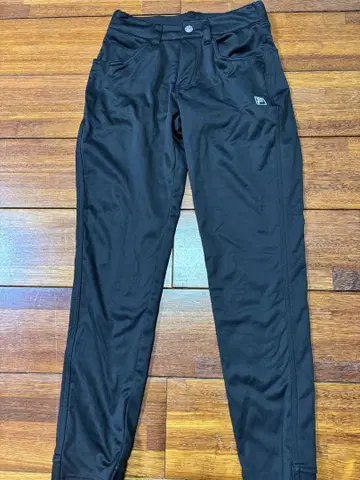 FILA 골프 블랙 슬림핏 팬츠 (속기모)