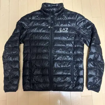 EA7 Emporio Armani 다운 자켓 블랙