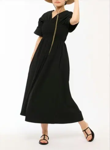 이아파피요네 SUMi STYLE 반팔 원피스 블랙