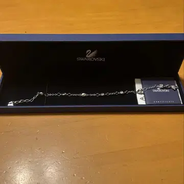 스와로브스키 SWAROVSKI 팔찌
