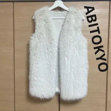 ABITOKYO 화이트 퍼 슬리브리스 베스트