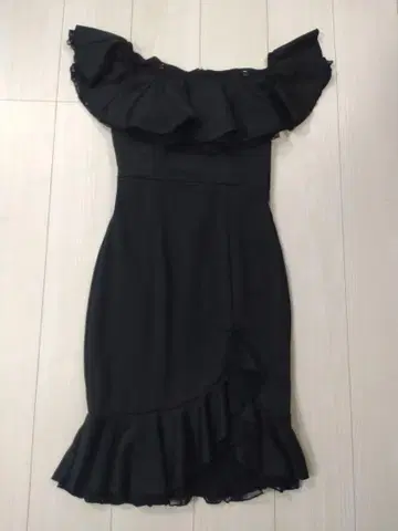 블랙 레이스 오프숄더 미니 드레스 블랙 컬러 캬바쿠라 나이트 클럽 결혼식