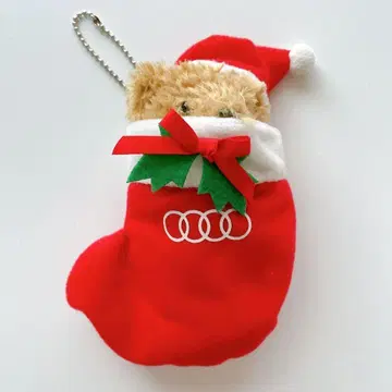아우디 한정판 테디베어 곰 키링 크리스마스 산타 인형옷