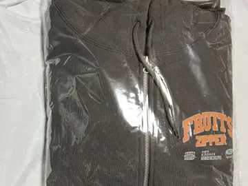 FRUITS ZIPPER 진세이 스즈카 후드티