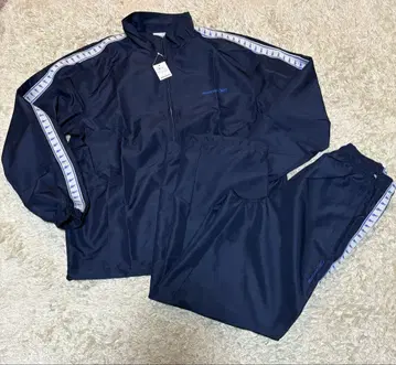 택 포함 새상품 Reebok 나일론 자켓 M 네이비 자수 로고 클래식