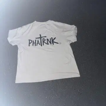 PHATRNK 티셔츠