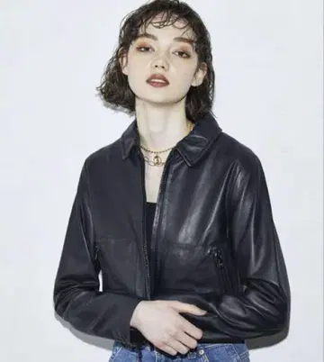 [ 레어 ] juemi(주에미) 램 가죽 카라 부착