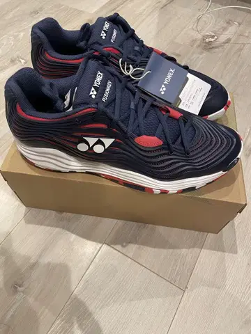 새상품 YONEX 퓨전레브 5 맨 올 코트용 29cm