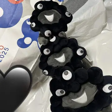 블랙 미야쿠미야쿠 기어가는 봉제 인형 세트