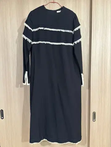[ 컨디션 최상 ] CINOH 네이비 프린지 긴팔 원피스