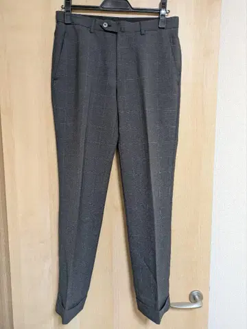 ONLY 슬랙스 워셔블 윈도우펜 그레이