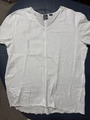 ARMANI EXCHANGE V넥T셔츠 화이트