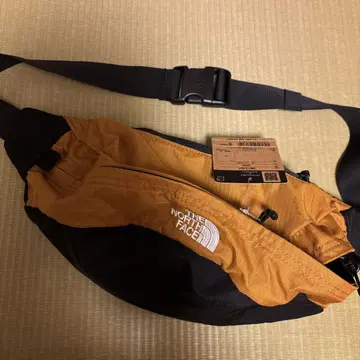 THE NORTH FACE Sweep 바디백 4L