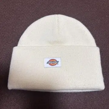 Dickies 니트 모자 크림색