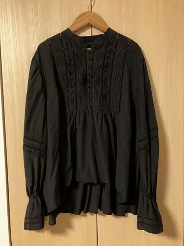 블랙 플리츠 개더 긴팔 블라우스 새상품급