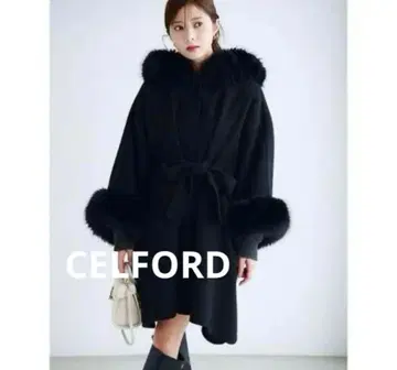 [새상품급] CELFORD 24AW 퍼 판초 코트 블랙