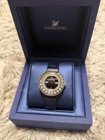 스와로브스키 손목시계 러블리 크리스탈
