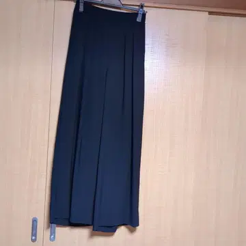 DouDou 누적 판매 2만 장 돌파 턱 와이드 팬츠