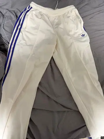 새상품급 adidas 화이트 블루 스트라이프 저지 팬츠
